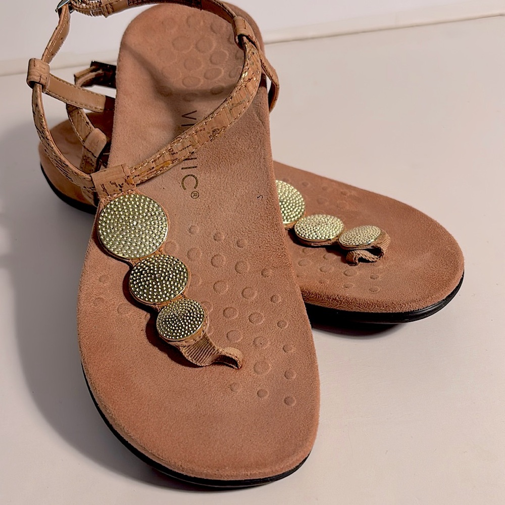 Vionic Tan Gold Accent Sandals